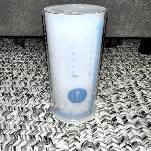 Pampered Chef Measure All 2 Cup #2225 Measuring Push Up Wet Dry Ingredients NEW - Picture 1 of 4